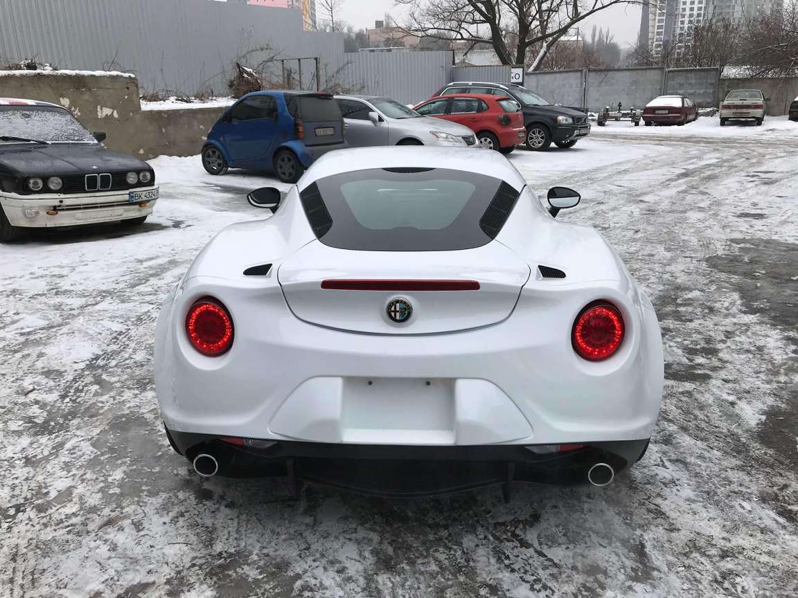 Детейлинг комплекс кузова и салона Alfa Romeo 4C
