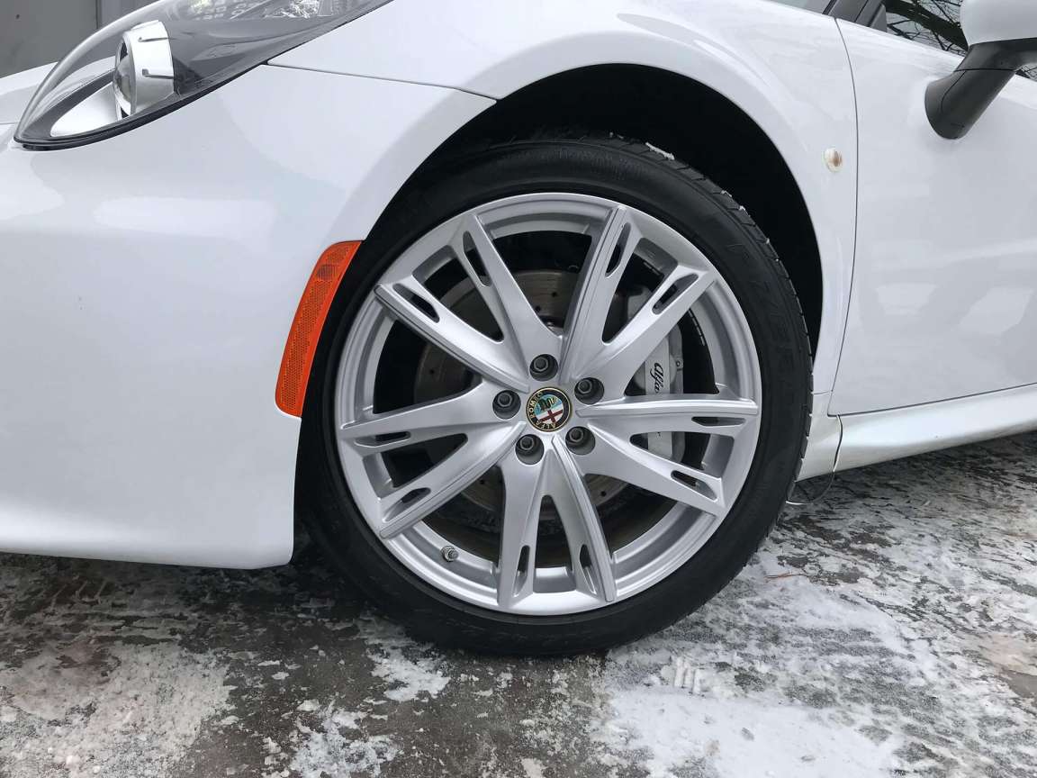 Детейлинг комплекс кузова и салона Alfa Romeo 4C