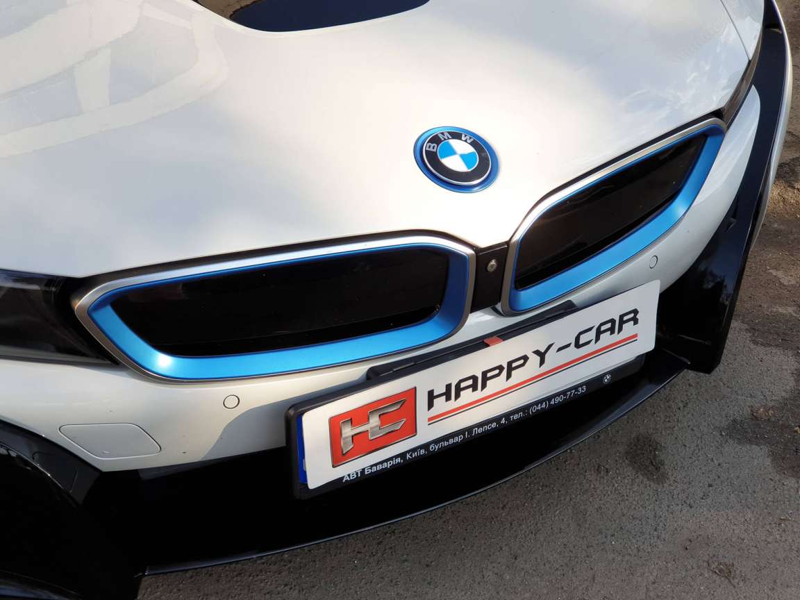 BMW i8 тонировка стекол