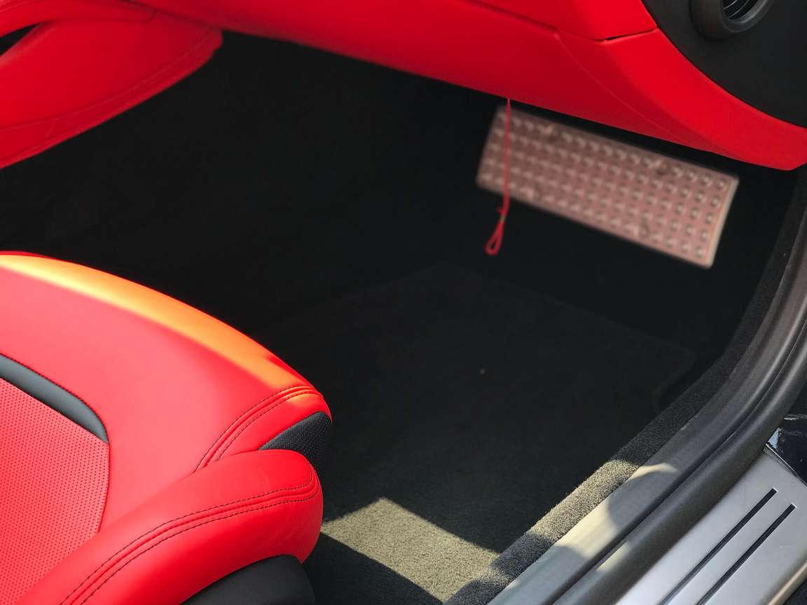 Ferrari детейлинг химчистка