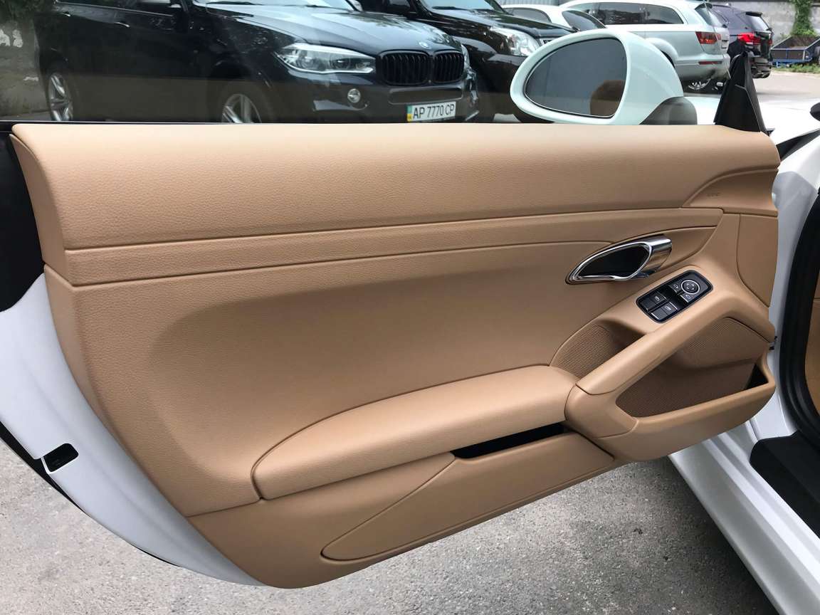 Porsche Boxster детейлинг салона и кузова