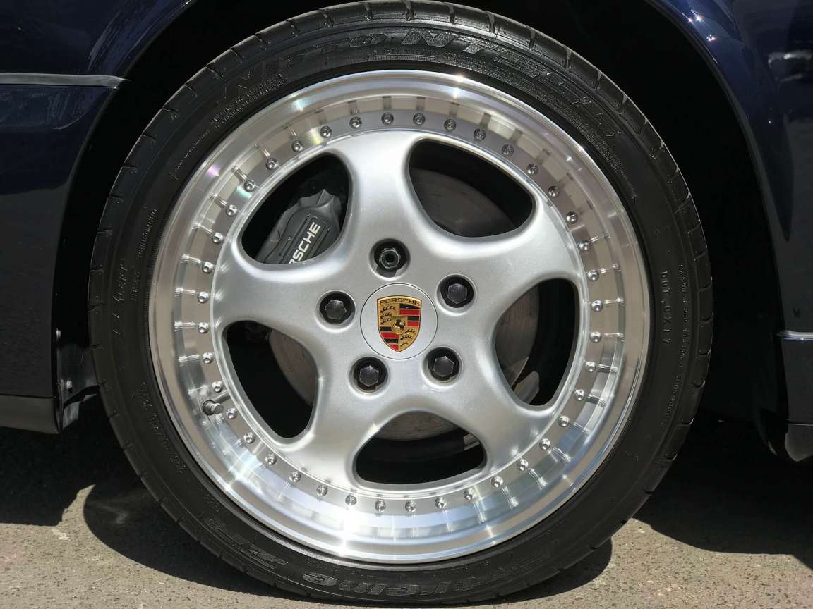 Детейлінг кузова на Porsche Carrera 911
