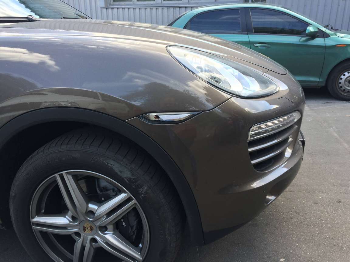 Porsche Cayenne Оклейка антигравиной пленкой
