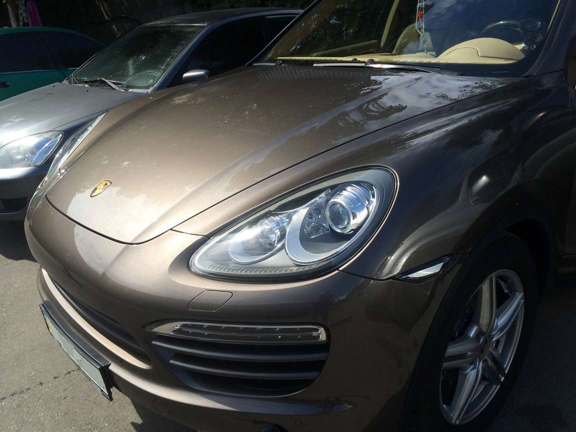 Porsche Cayenne Оклейка антигравиной пленкой