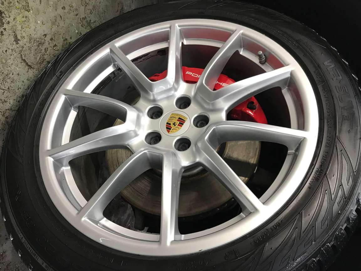 Детейлинг кузова и салона в Porsche Macan