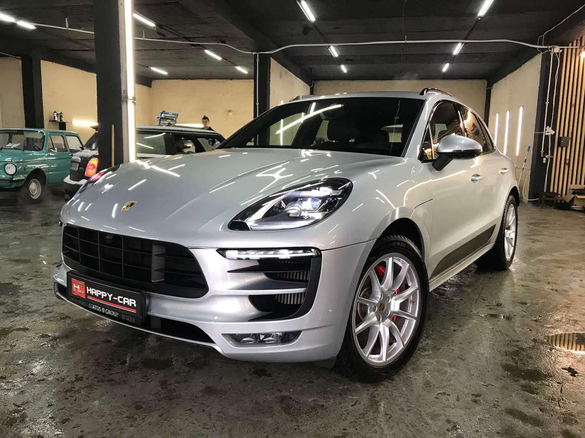 Детейлинг кузова и салона в Porsche Macan