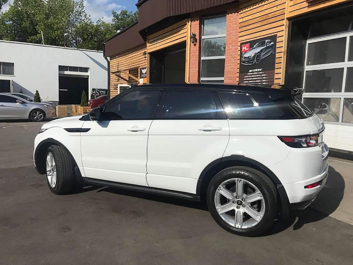 Полировка + защитное керамическое покрытие на Range Rover Evoque 
