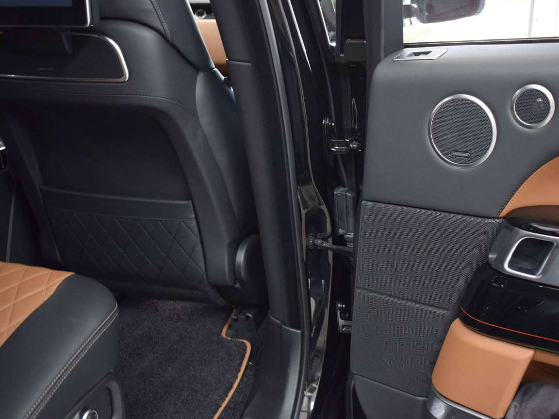 Полировка + защитный воск на кузов Range Rover SVAutobiography