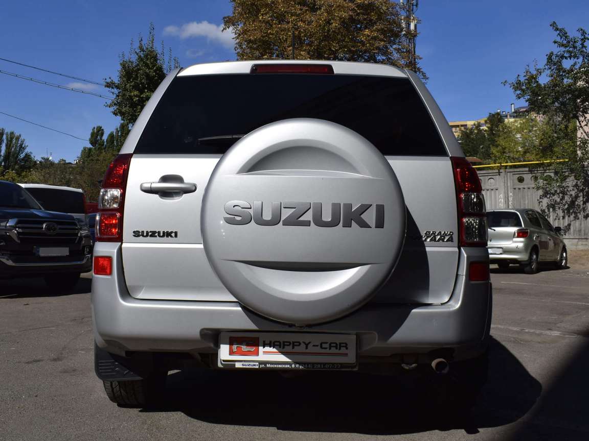 Suzuki Grand Vitara детейлінг хімчистка 