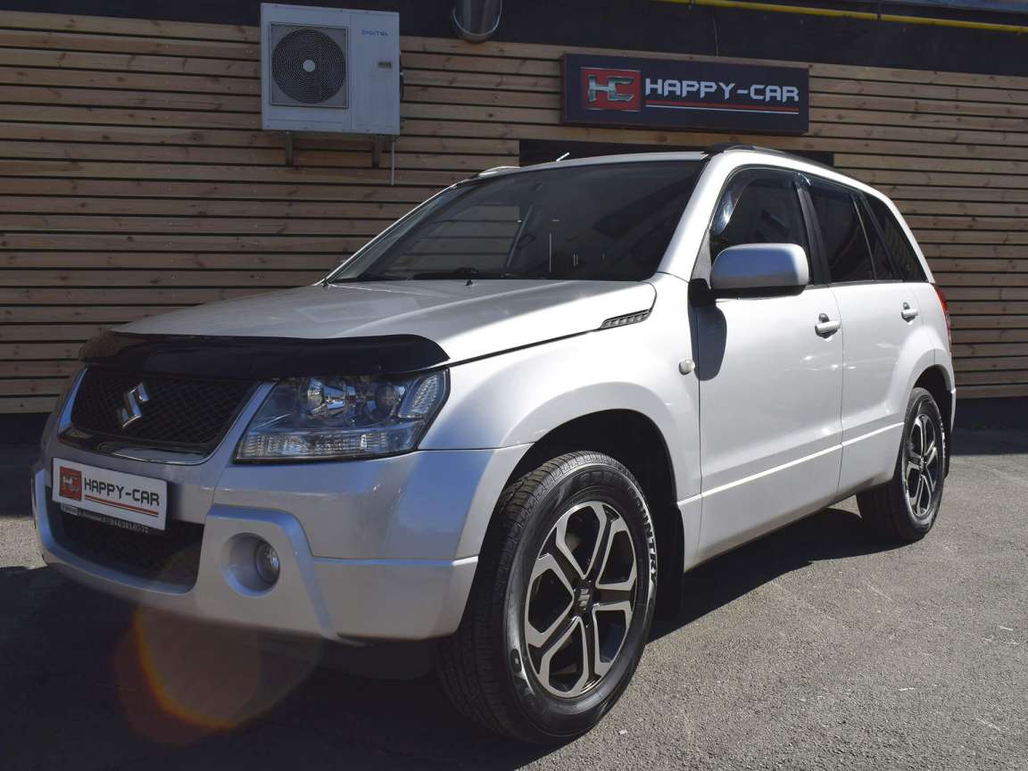 Suzuki Grand Vitara детейлинг химчистка 